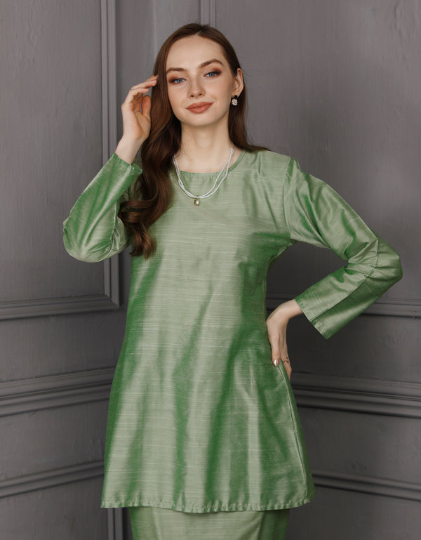 BAJU KURUNG PAHANG MODEN JENNA (SPRING GREEN)